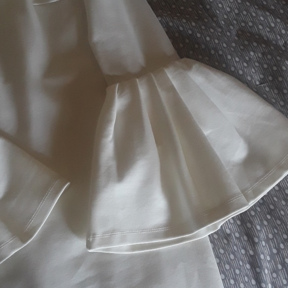 White dress - Picture 4 of 4